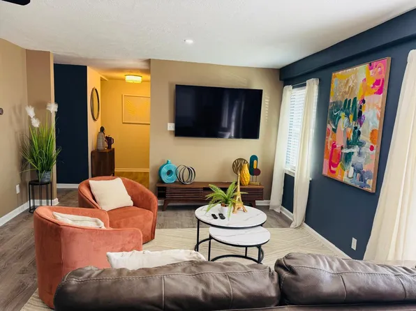13015 Frank Ln, Stafford, TX 77477