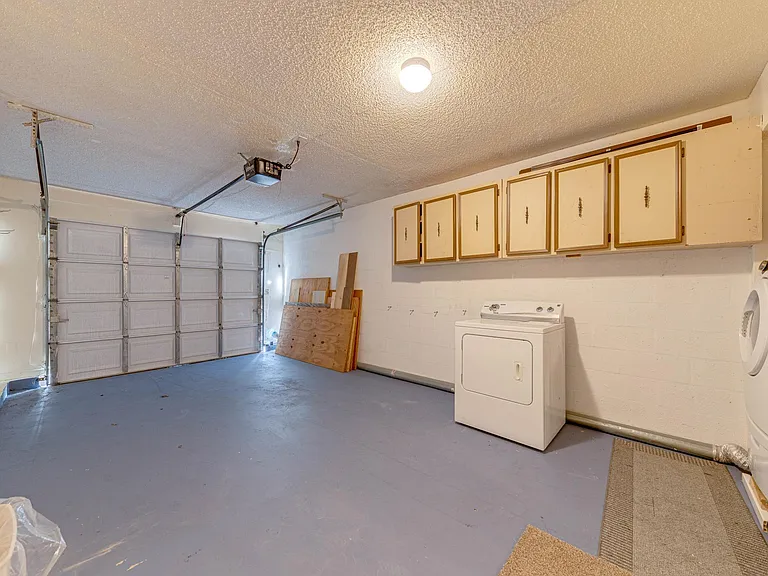 1241 Saint Andrews Dr — Photo 33