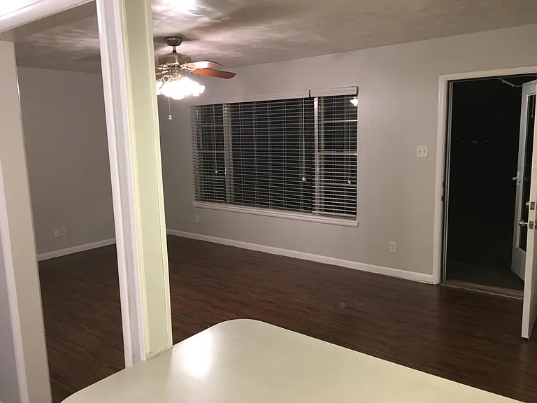 living room open concept w kitchen