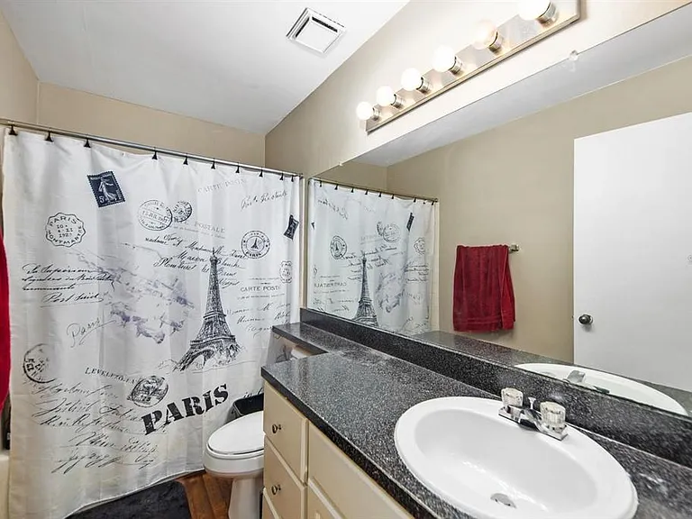 4045 Crockers Lake Blvd #11 — Photo 22
