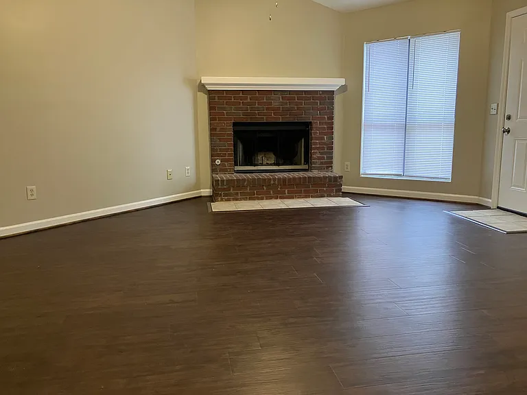 3822 Sunrise Ln — Photo 2