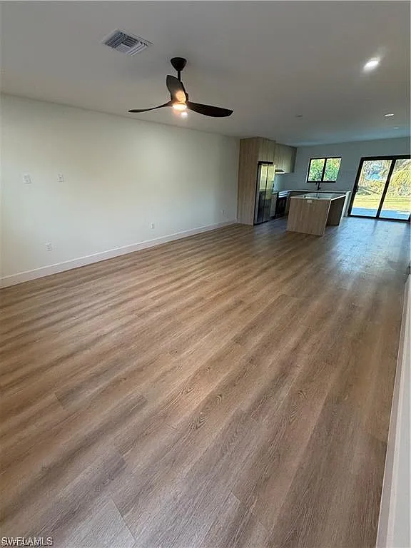 2 bed, 2.0 bath, 1045 sqft, $2,100 — Photo 3