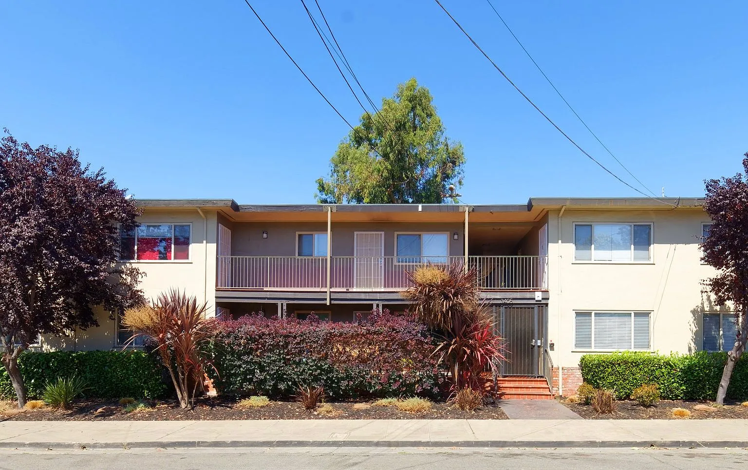 Dimond Ave — Photo 2