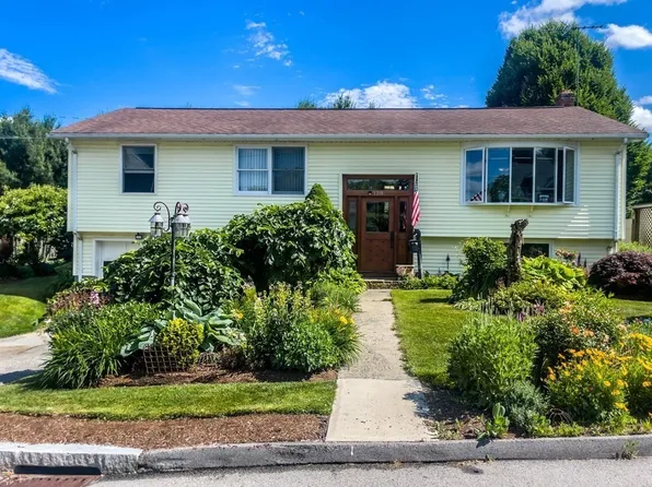 128 Derby St, Worcester, MA 01604