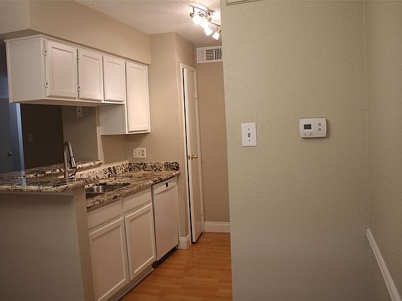 4th image of 2120 El Paseo St APT 2810