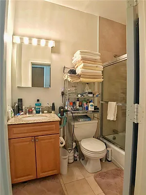 Rented by Century 21 Metropolitan | media 34