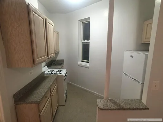 Rented by Sovereign Associates | media 8