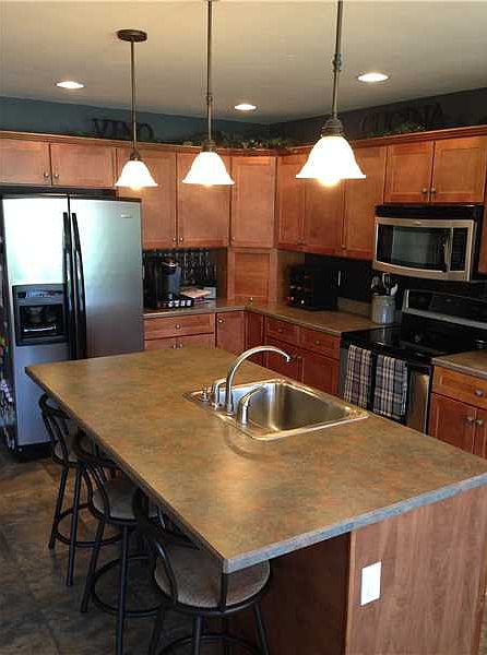 1st image of 714 E Creekside Cir