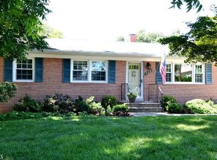 490 Saint Barbara Ln, Odenton, MD 21113