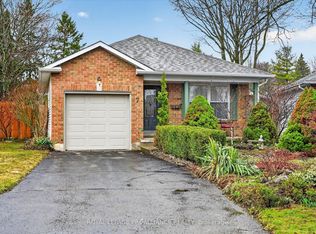 7 Daleview Ct, Peterborough, ON K9J 8E6