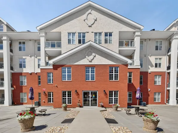 45 Inglewood Dr #238, Saint Albert, AB T8N 0B6