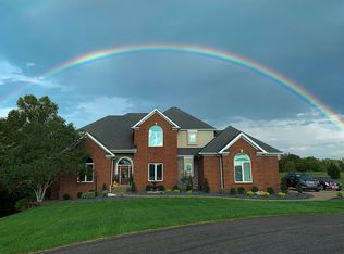 1550 Creekstone Dr NE, Corydon, IN 47112