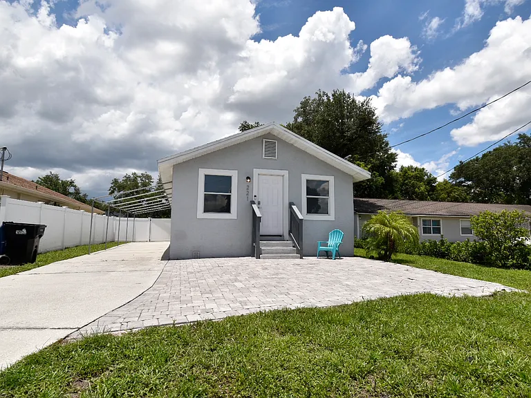 221 Cypress St — Photo 1