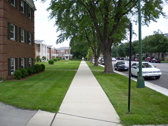 2nd image of 6281 N Cicero Ave #8