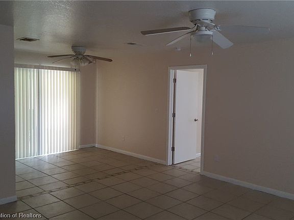 2nd image of 208 Mirador Dr