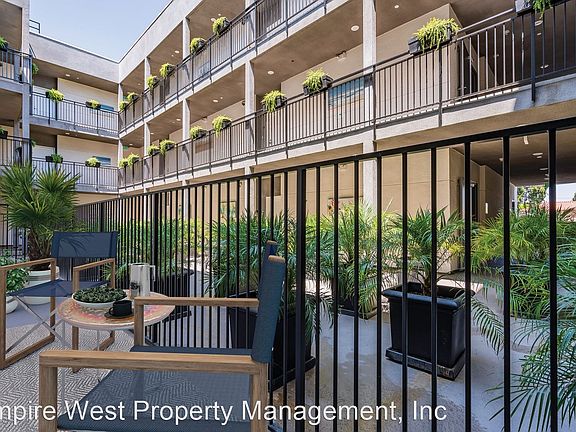 5th image of 11616 Burbank Blvd #205