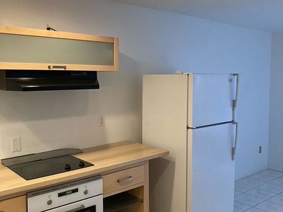 3rd image of 3786 Alabama St Unit B103