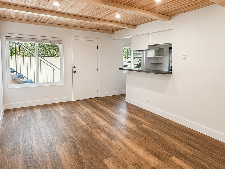 503 N Elena Ave #B — Photo 3
