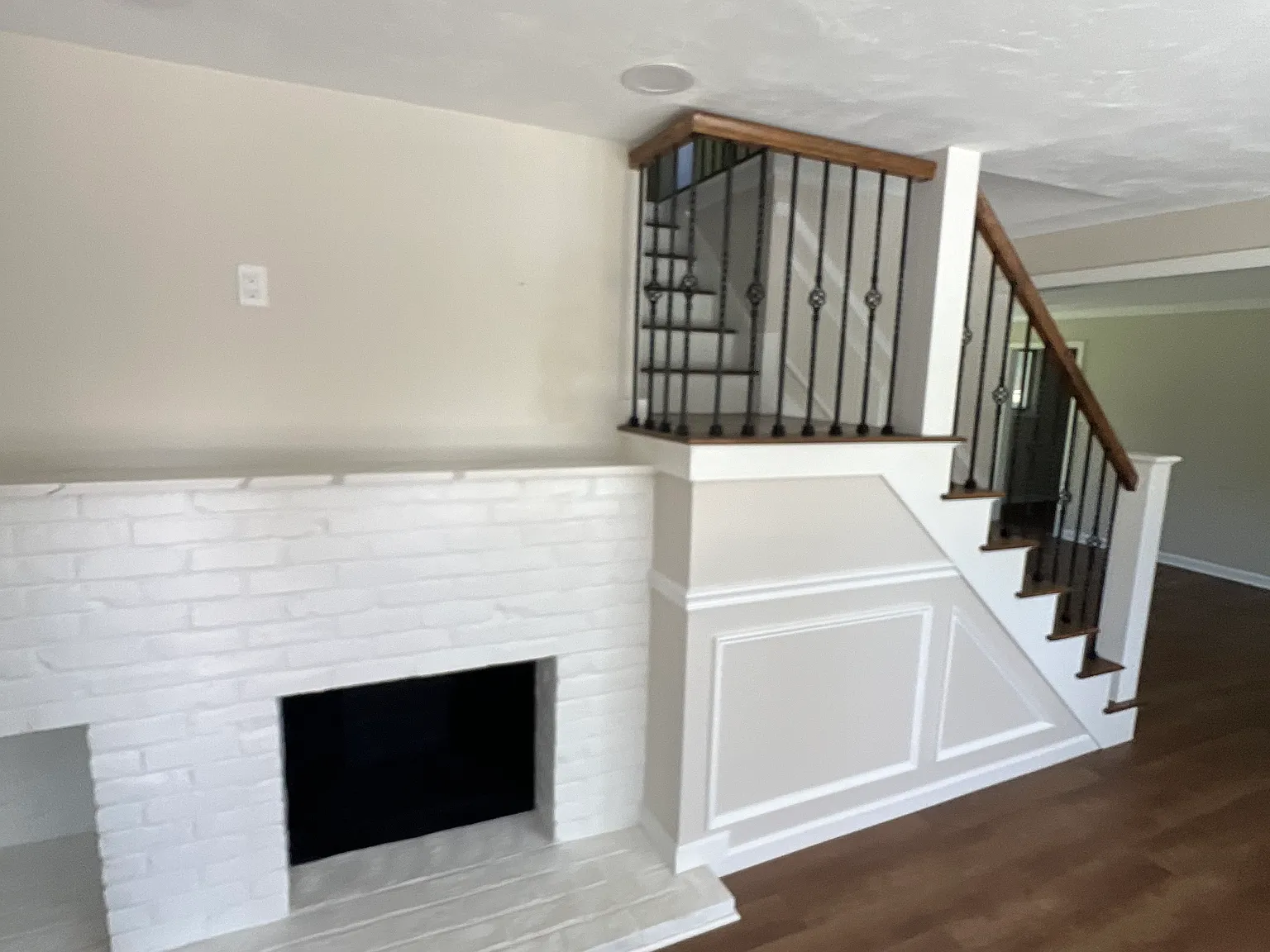 53 Crescent St — Photo 3