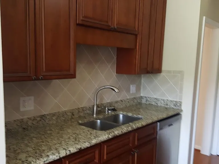 3814 Summerwood Ct — Photo 3
