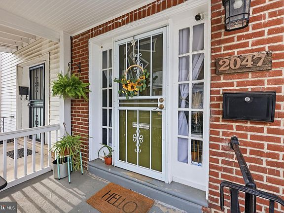 2nd image of 2047 E Rittenhouse St