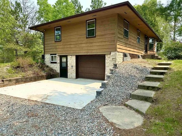 7097 Stockland Rd, Virginia, MN 55792