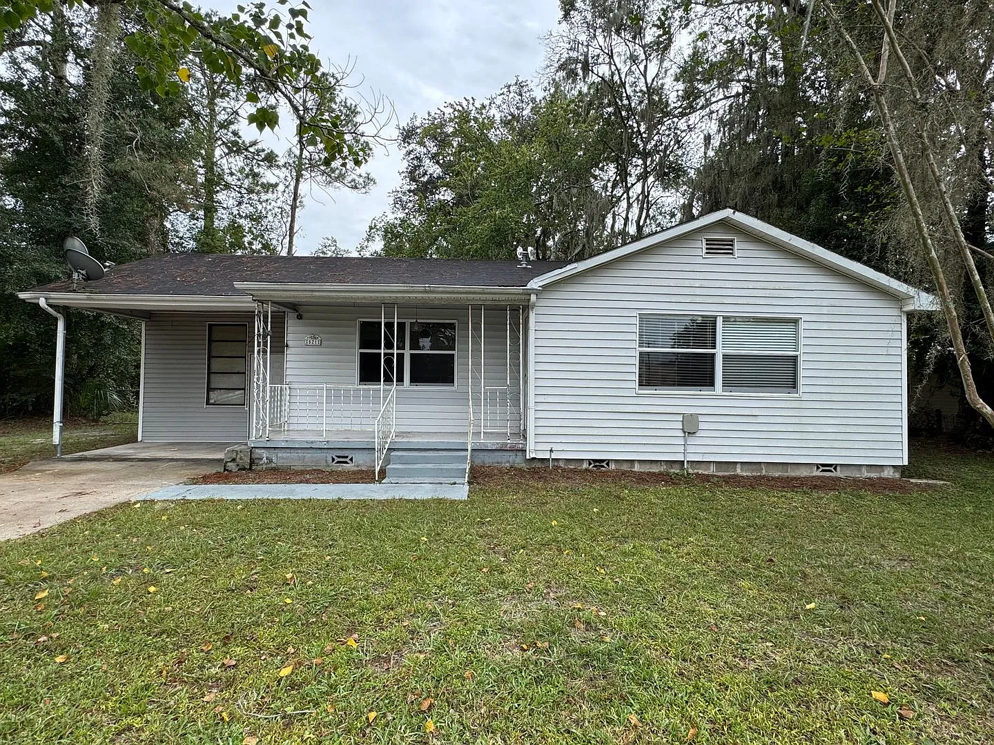 3 Bedroom 1 Bath home in Live Oak — Photo 2