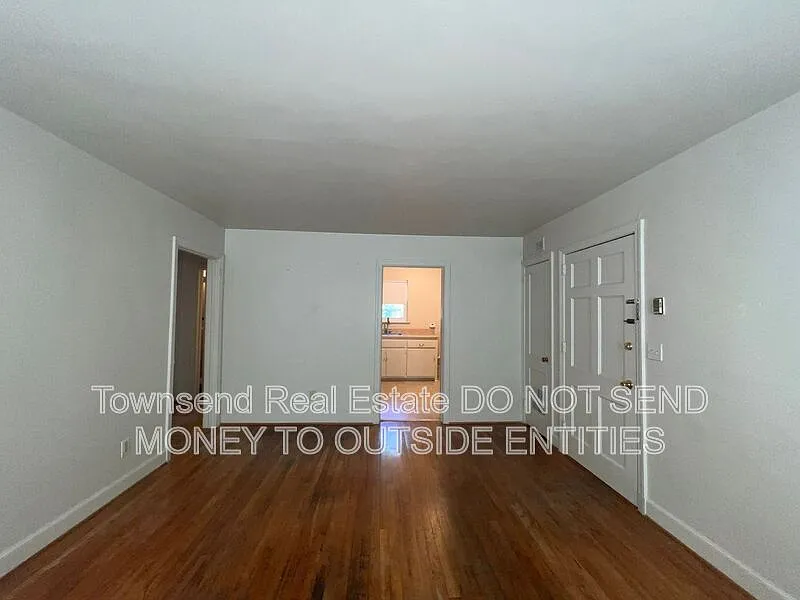 2 bed, 1.0 bath, 900 sqft, $845 — Photo 3
