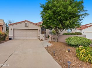 2664 S Fade Dr, Green Valley, AZ 85614