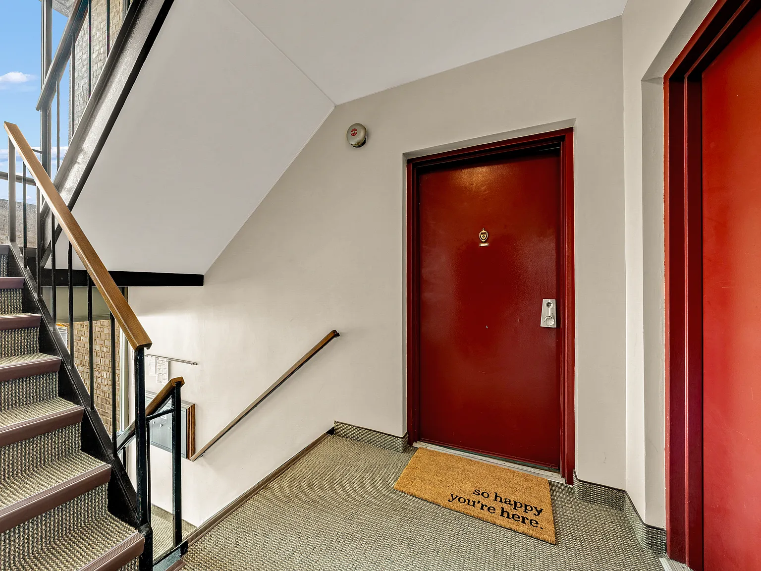 3 bed, 1313 sqft, $3,000 — Photo 2