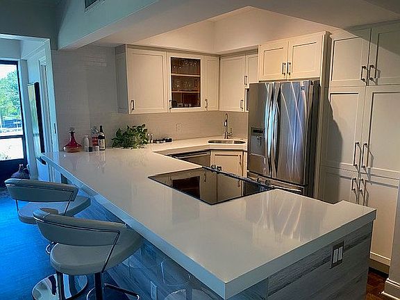 5th image of 850 NE Spanish River Blvd APT 33