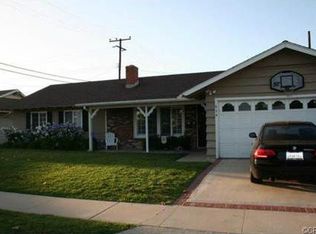 834 Sonora Rd, Costa Mesa, CA 92626