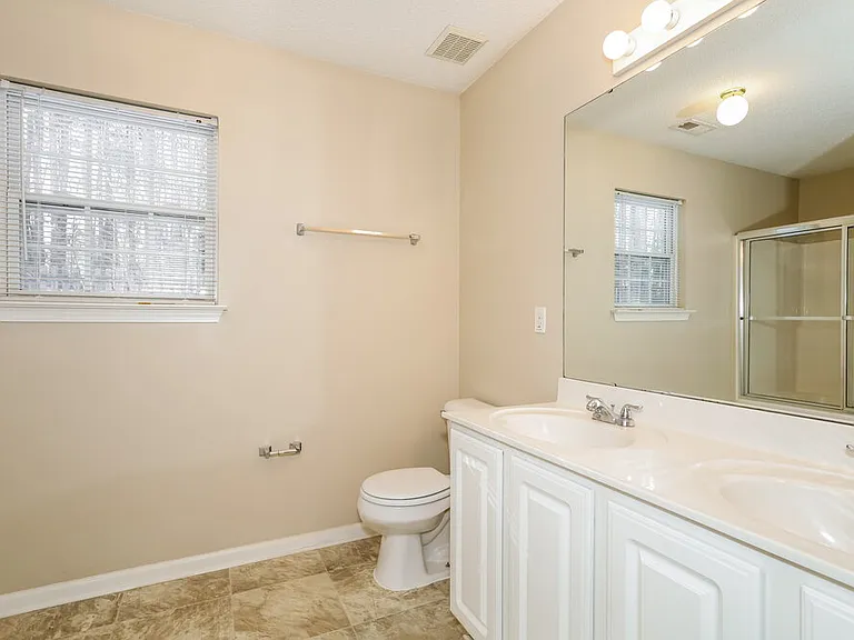 5012 Saint Charles Dr — Photo 12