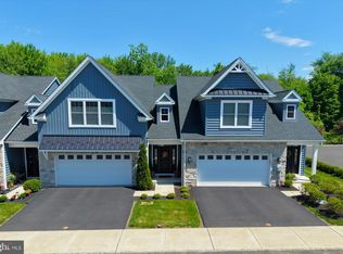 924 Holden Ct, Warminster, PA 18974