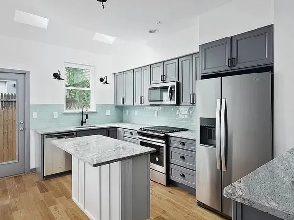 2646 Janney St, Philadelphia, PA 19125