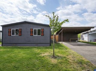 627 NW 6th Ct, McMinnville, OR 97128