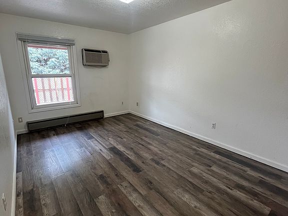 2nd image of 701 W Laramie St #4