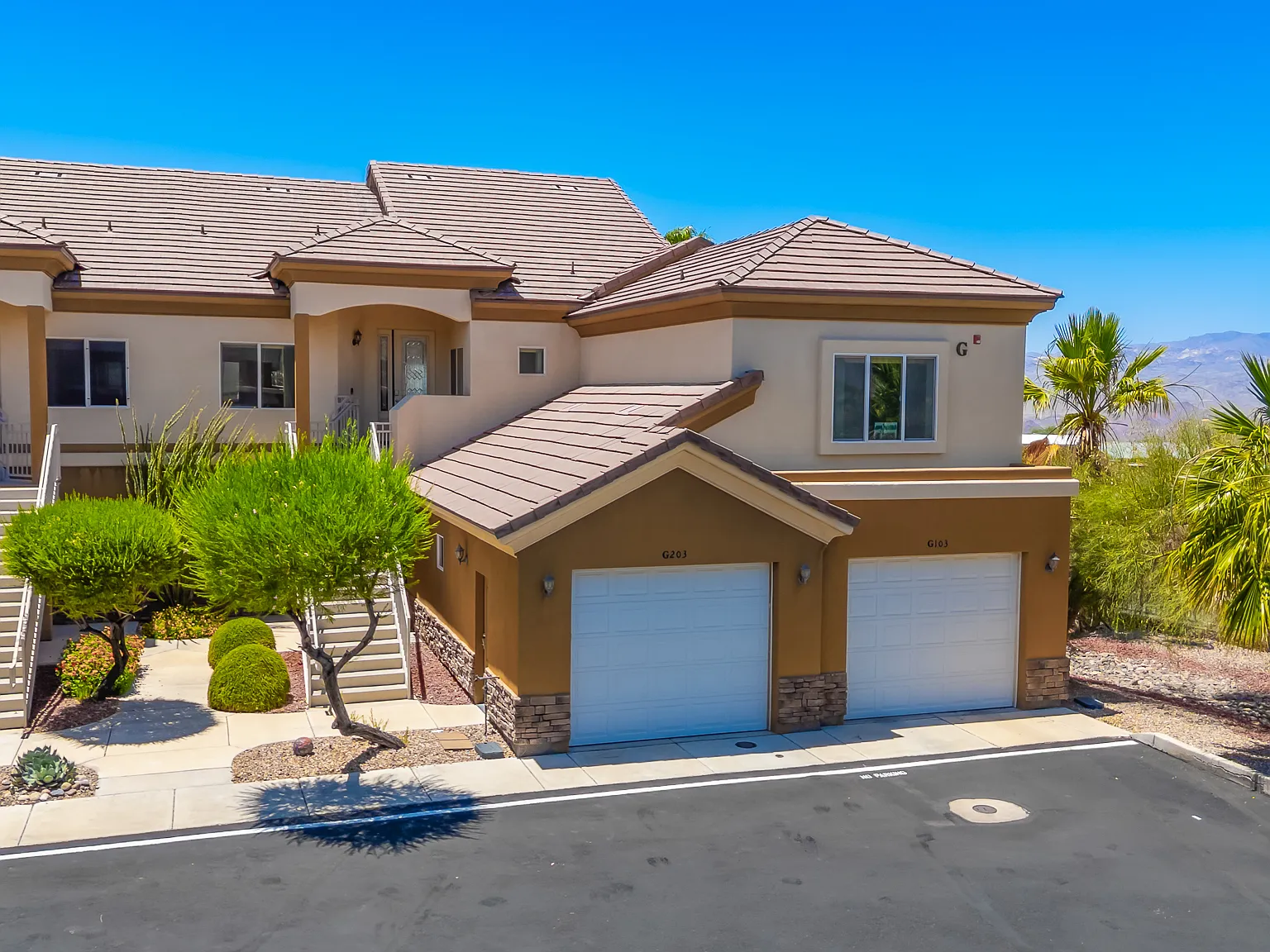 4 bed, 2199 sqft, $2,000 — Photo 3