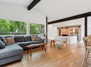 4 Breezy Dr, Sag Harbor, NY 11963