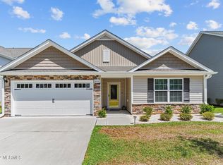 680 Aurora Pl, Hampstead, NC 28443