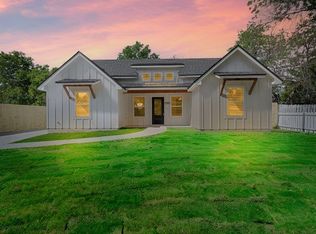 1105 S 27th St, Waco, TX 76711