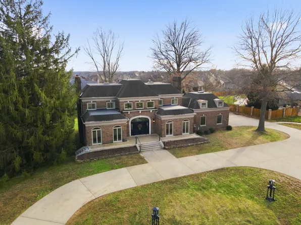 3350 E Fox Grape Street, Springfield, MO 65804