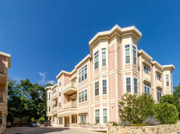 69 Bolton St APT 101, Cambridge, MA 02140