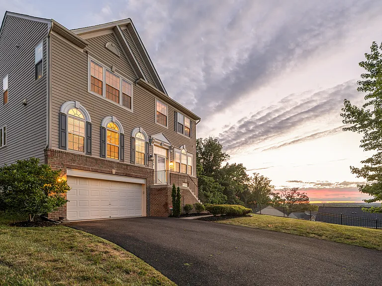 406 Bricker Dr — Photo 43