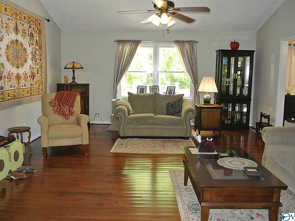 5th image of 241 Dogwood Dr