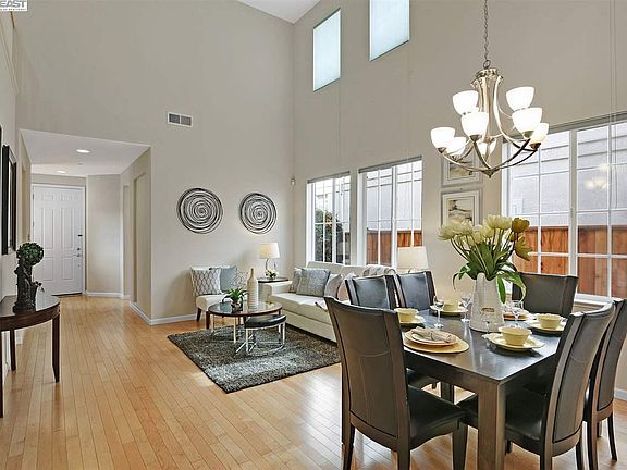 2nd image of 34389 Torrey Pine Ln