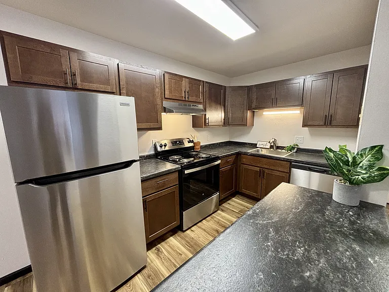 The Ridge Apartments — Photo 109