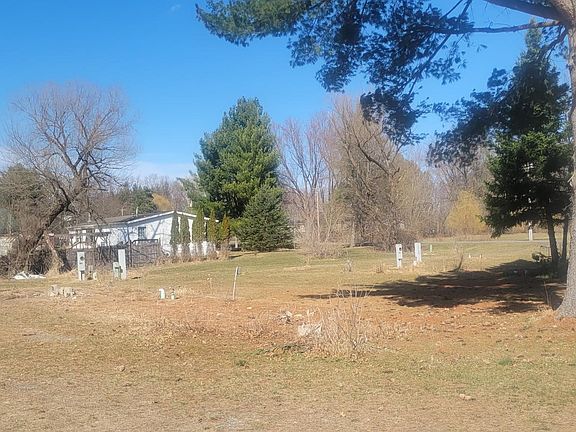 5th image of 204 Camp Road #17