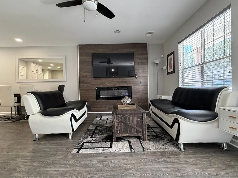 5569 Pine Gate Dr #2ULTRA — Photo 9