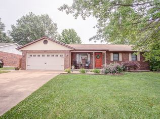 1012 Arlington Dr, Columbia, IL 62236